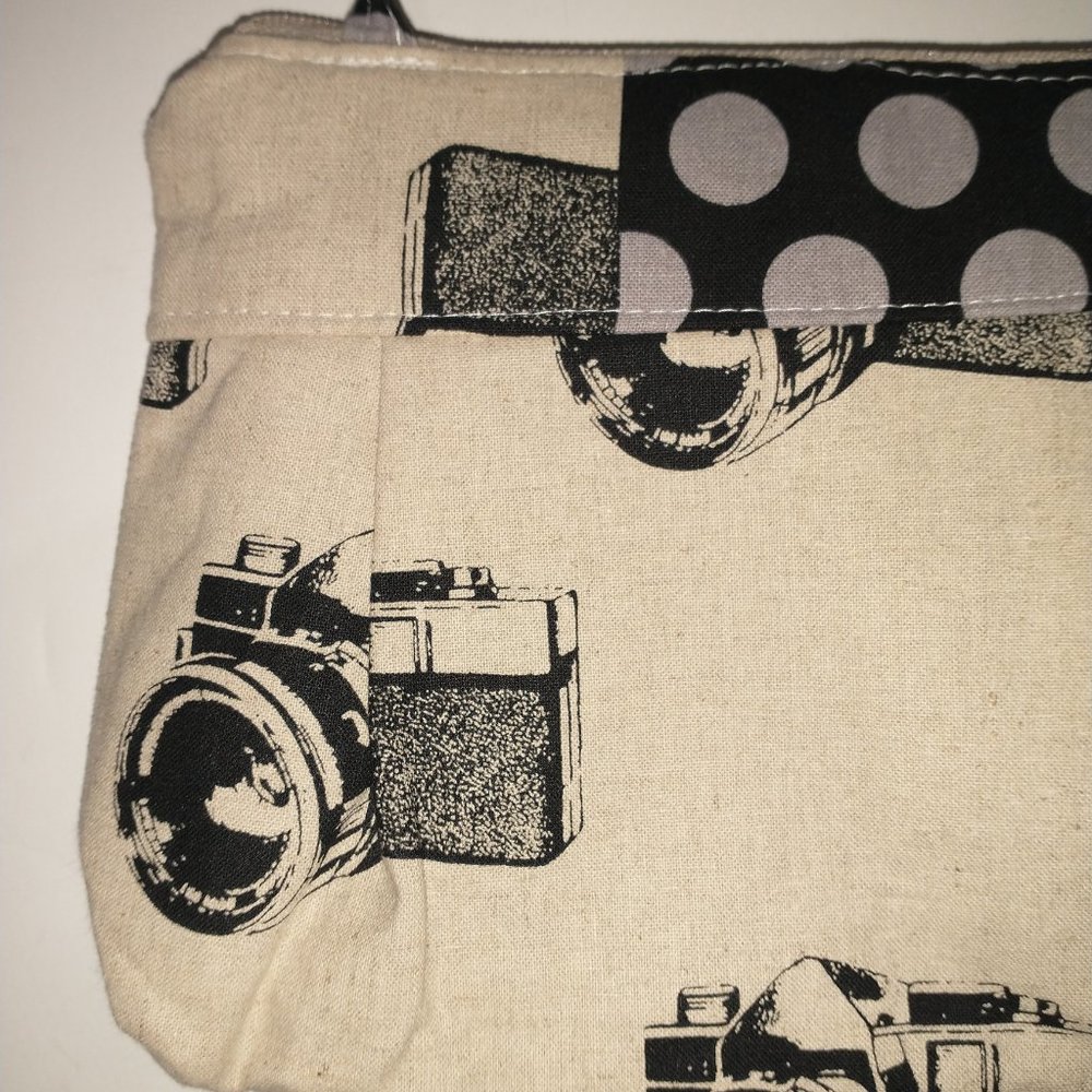 retrofied. Small Purce w/Camera Pattern - Picture 4 of 5